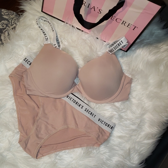 Victoria's Secret Other - V.S. T-Shirt Push-Up Full Coverage Logo Set